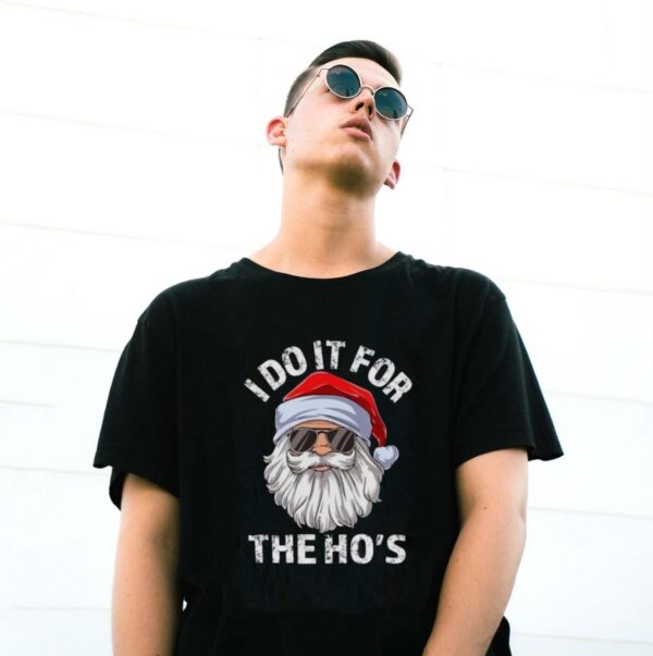 I Do It For The Ho's Sweatshirt, Rude Christmas Shirt - G500 Gildan T-Shirt